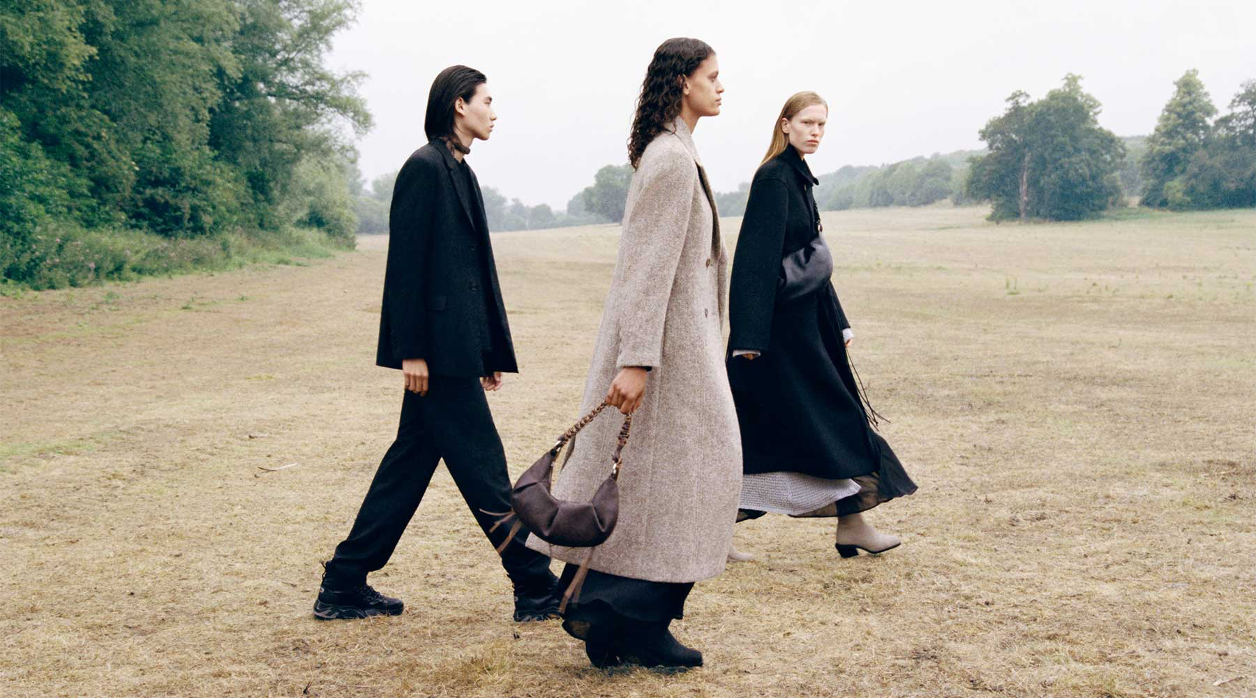 Чимээгүй гангараа буюу Quiet Luxury